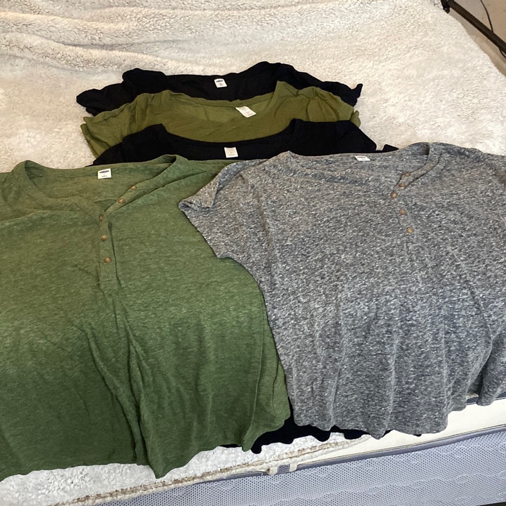 Old Navy t-shirt bundle